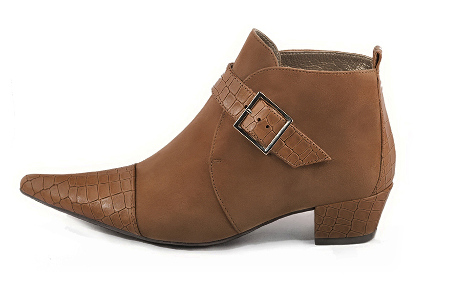 Caramel brown women's ankle boots with buckles at the front. Pointed toe. Low cone heels. Profile view - Florence KOOIJMAN